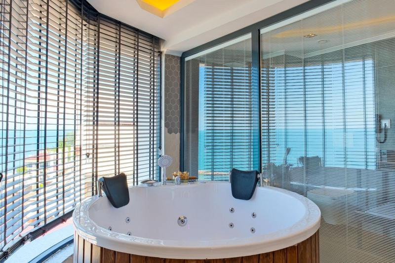 Maritimo_Hotel_202501171844470_WhatsApp_Image_2024_07_19_at_3_17_19_PM_2_min